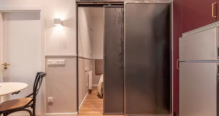 We Fix Closet Sliding Door in Tallahassee, FL 